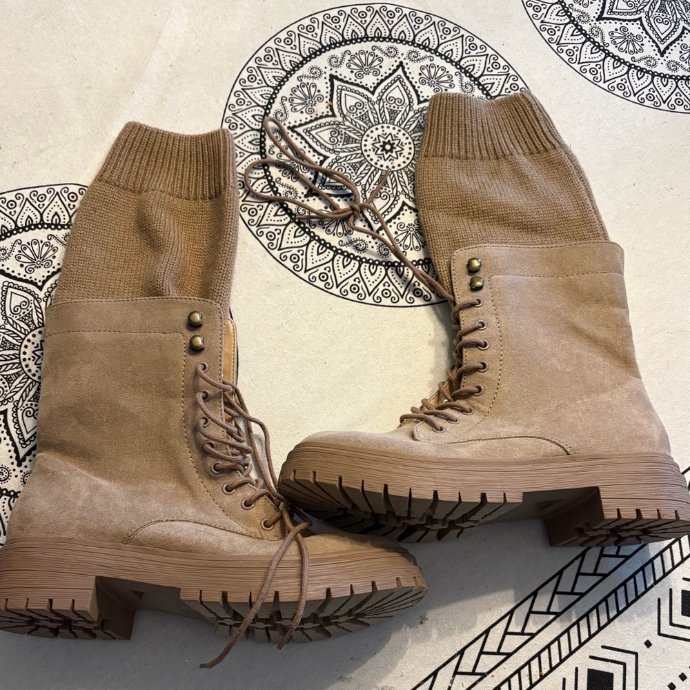 Tan Lace-Up Women's Boots